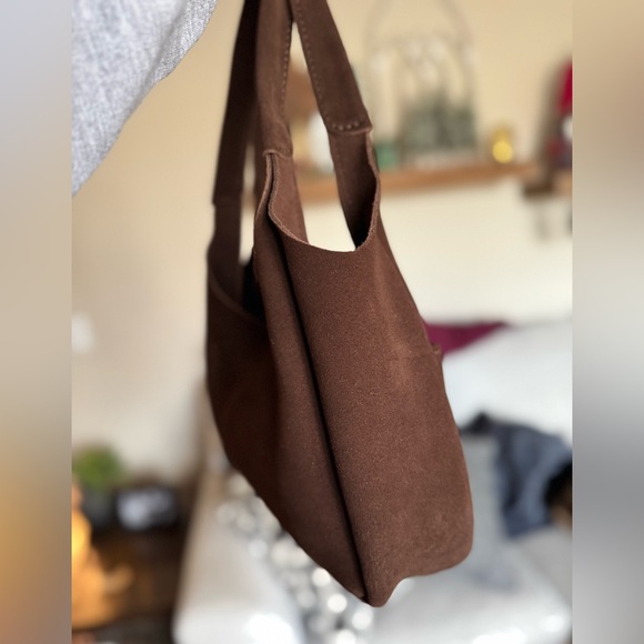 Portland Leather Goods Medium Madison Shoulder Bag - Picture 3 of 7